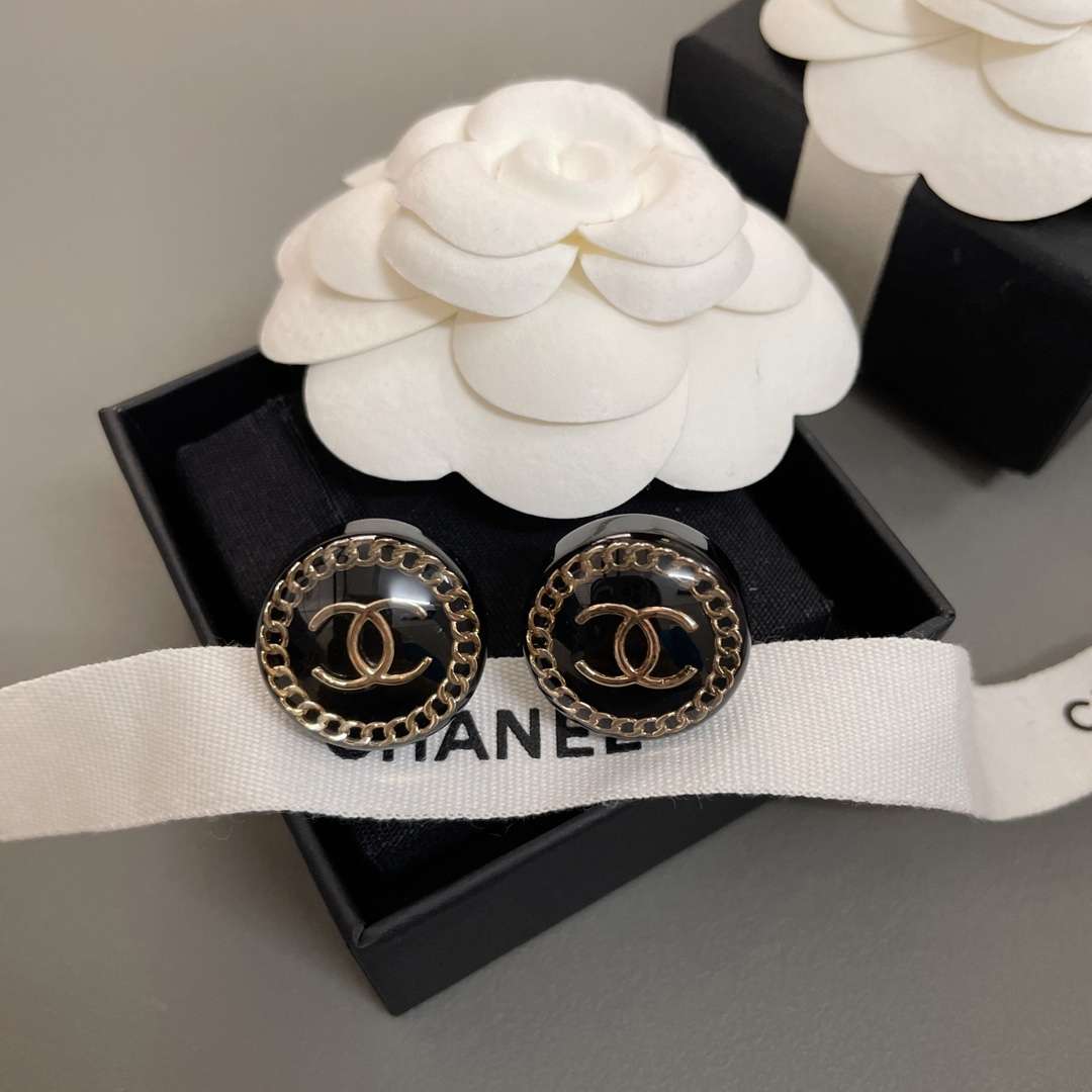 Ch**el  Round Acrylic Stud Earrings Black For Women