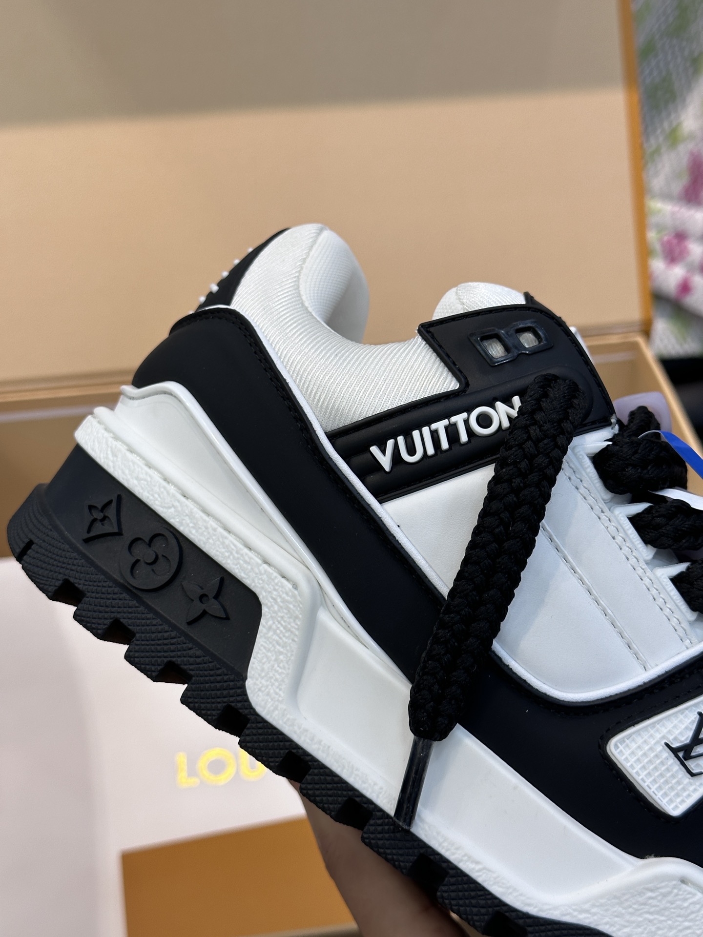 L0vis Vvtt0n Trainer Maxi Sneaker LV Black For Women