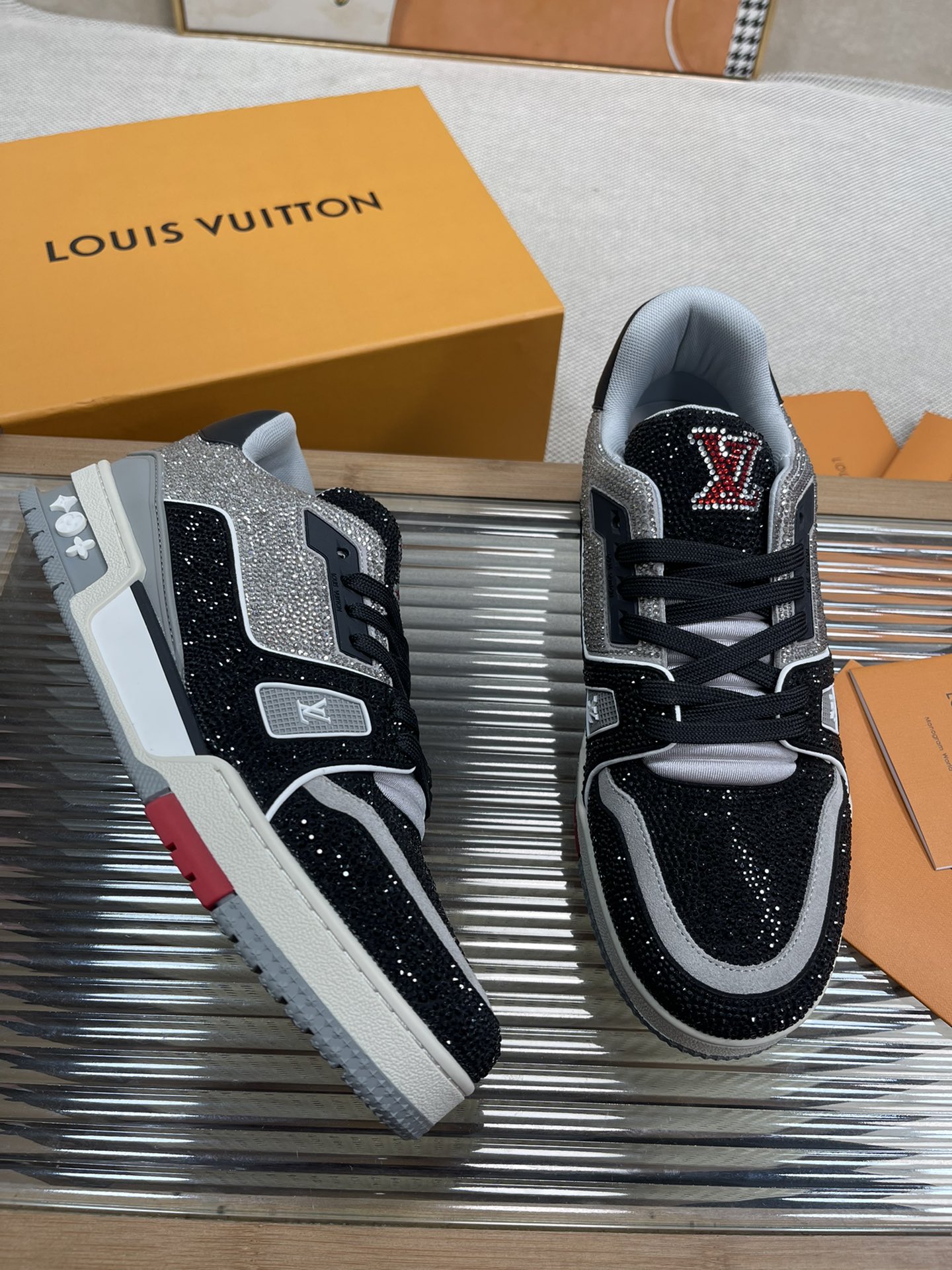 L0vis Vvtt0n Trainer Sneaker LV Black/Silver For Women