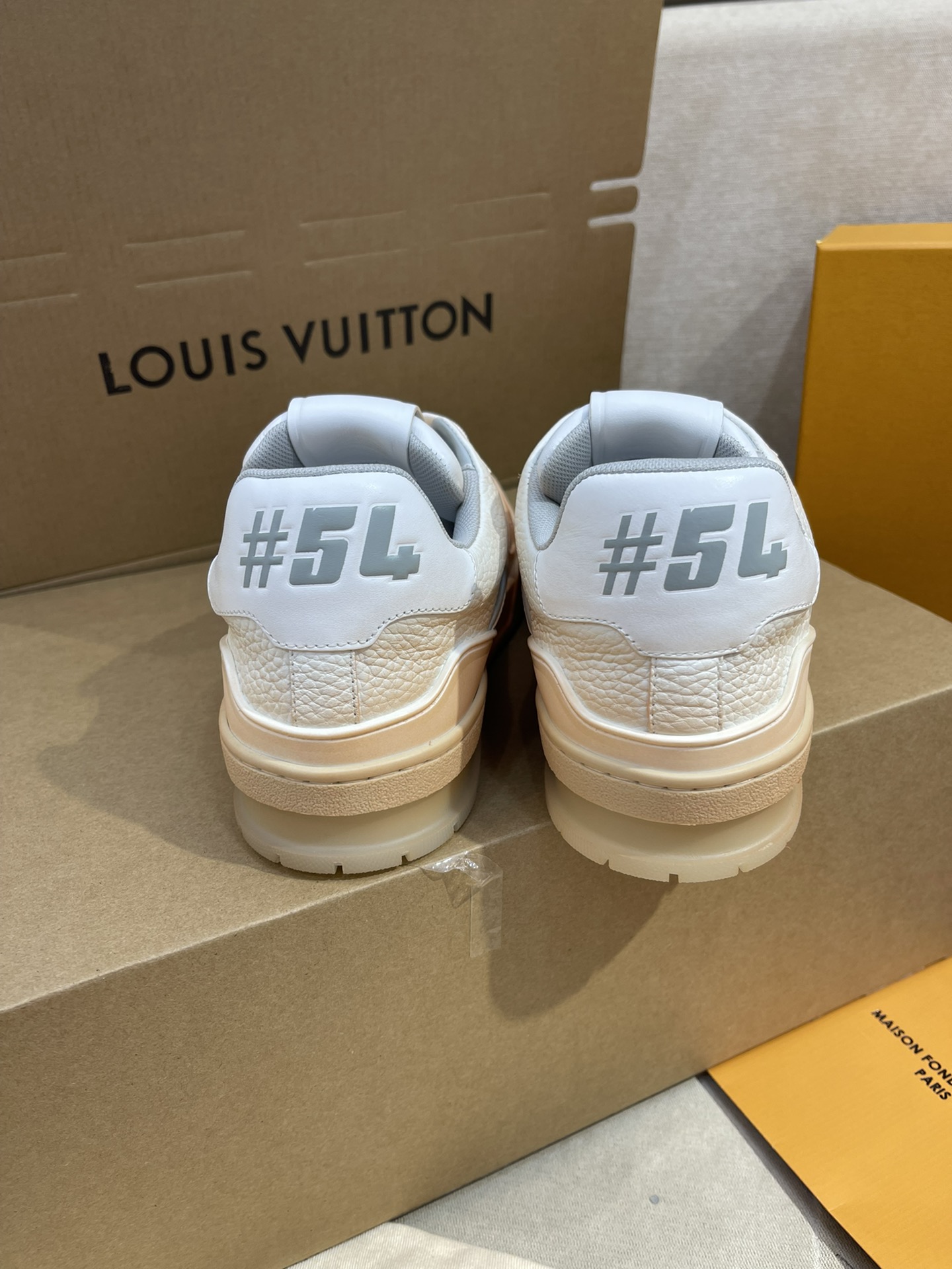 L0vis Vvtt0n Trainer Sneaker LV Beige For Women