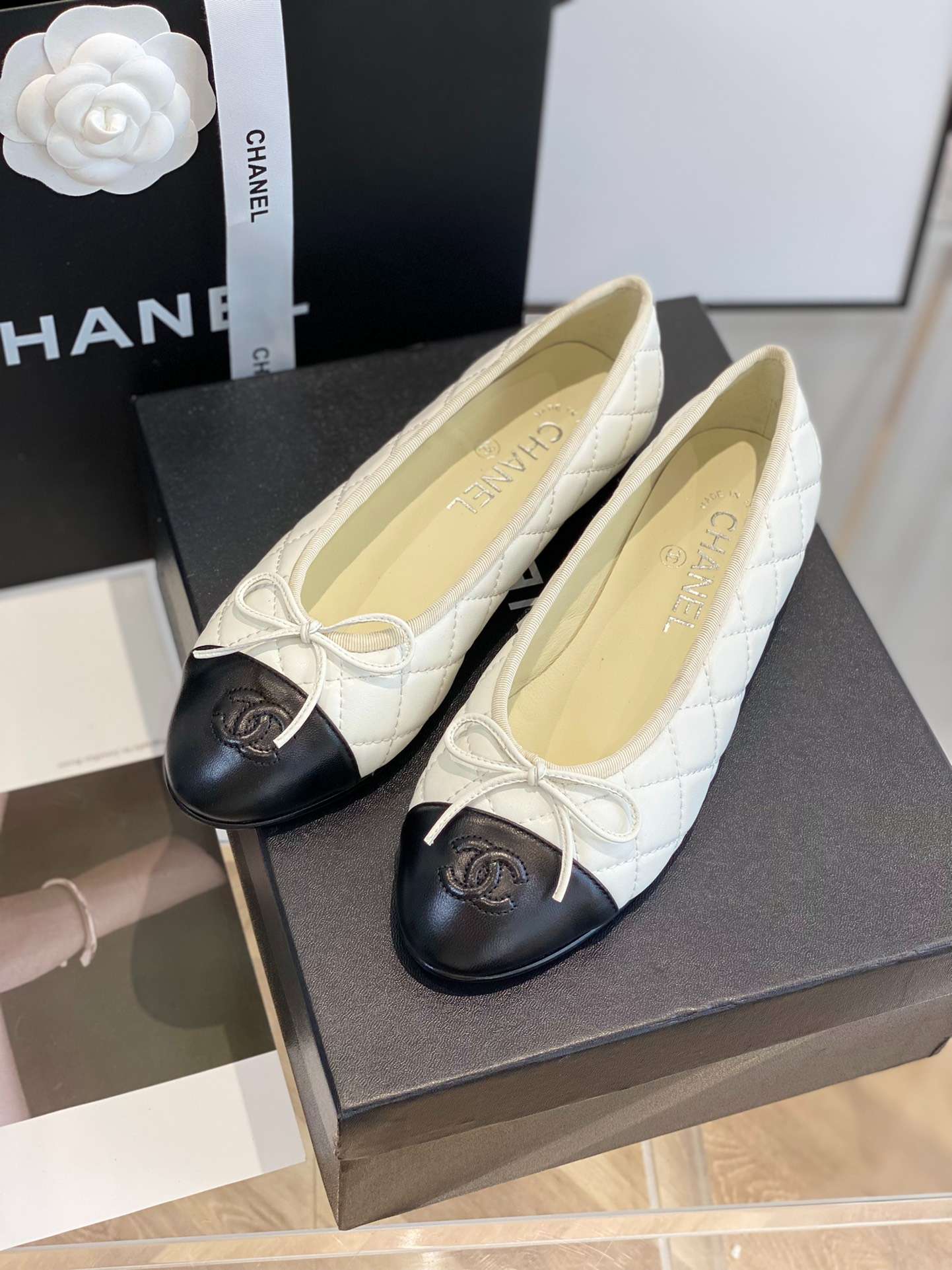 Ch**el Ballet Flats White For Women