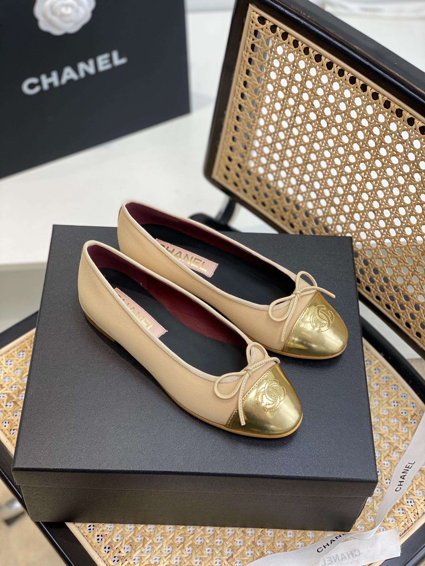 Ch**el Ballet Flats Gold For Women