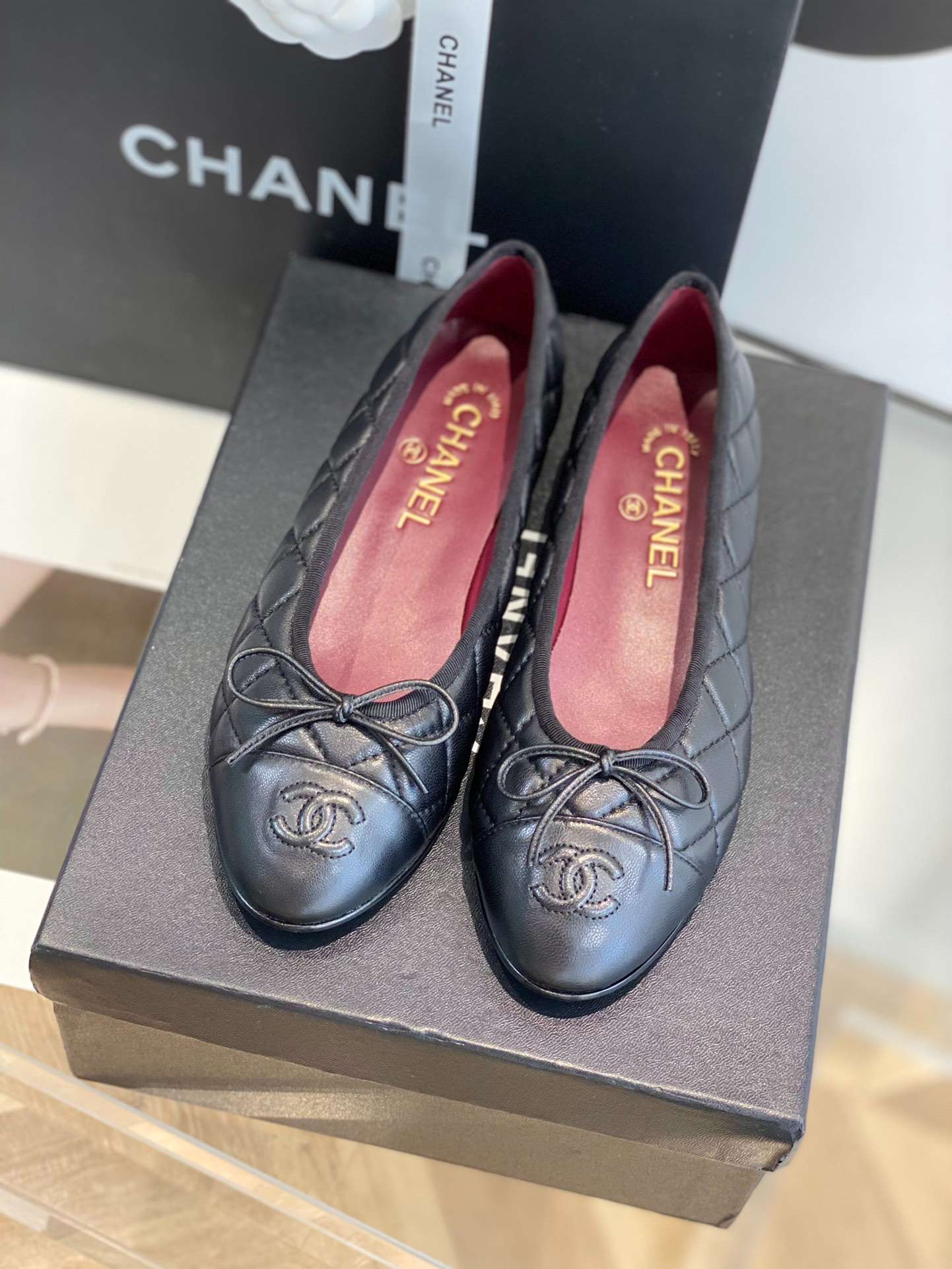 Ch**el Ballet Flats Black For Women