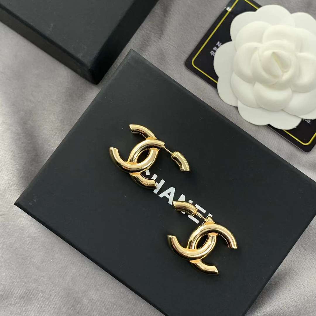 Ch**el Double C Earrings Gold For Women