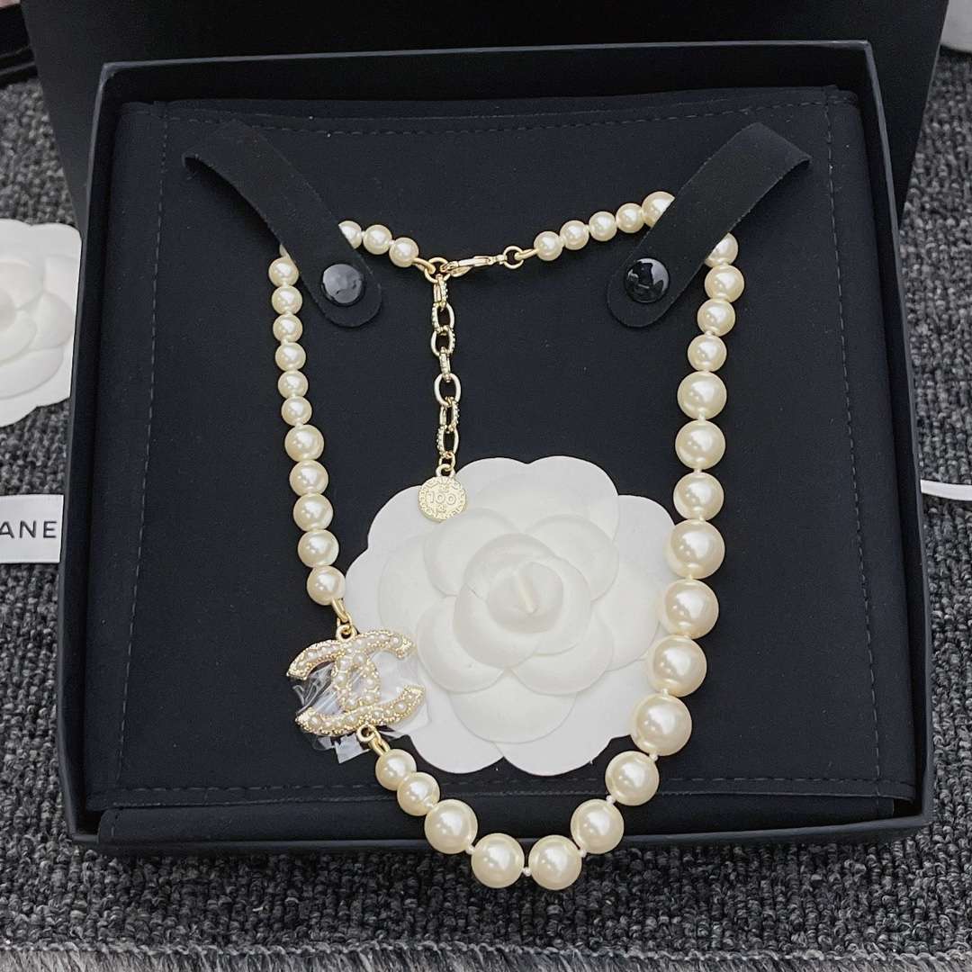 Ch**el Pearl Necklace White For Women