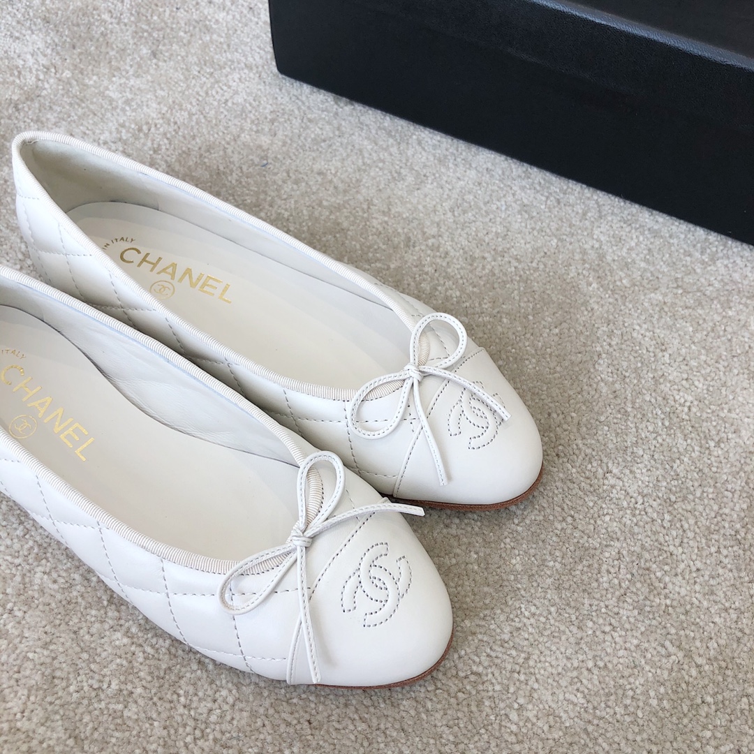 Ch**el Ballet Flats White For Women