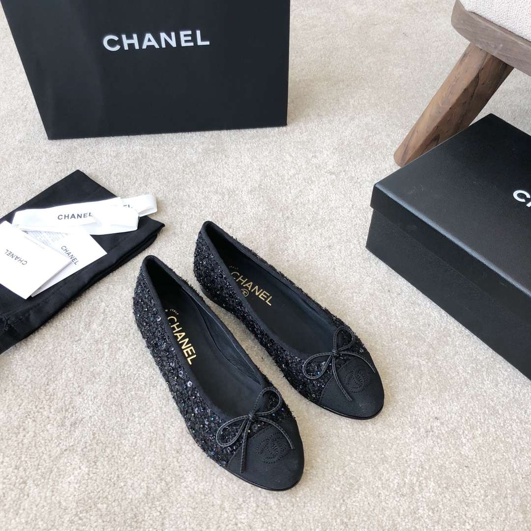 Ch**el Ballet Flats Black For Women