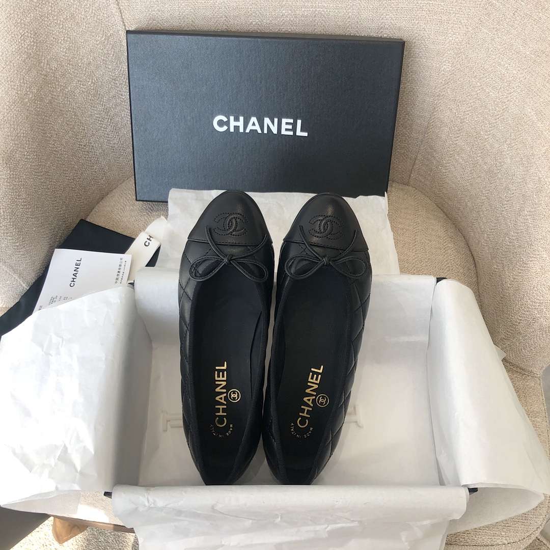 Ch**el Ballet Flats Black For Women