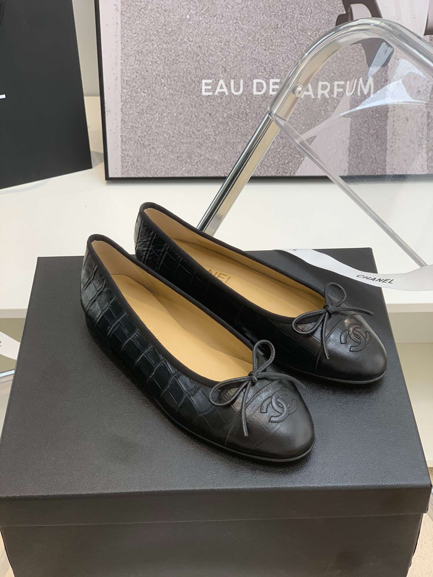 Ch**el Ballet Flats Black For Women