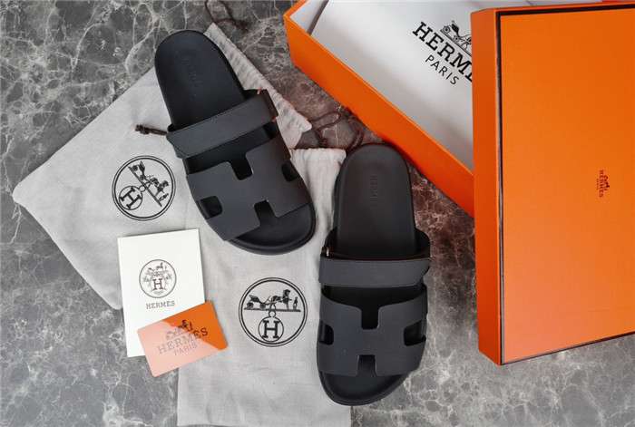 H**me5 Chypre Sandal Black For Women