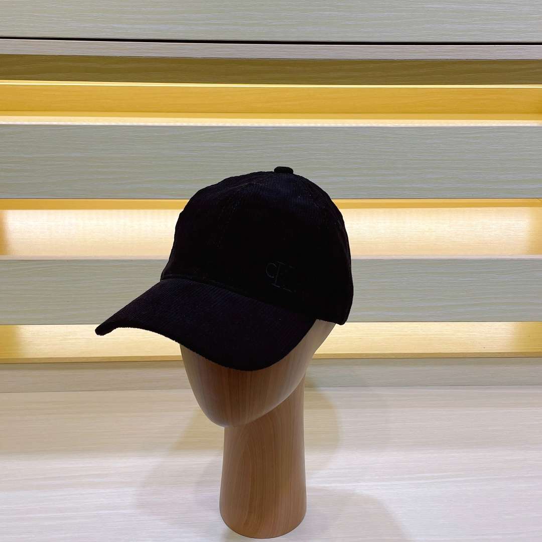 L0vis Vvtt0n Baseball Cap Black For Men