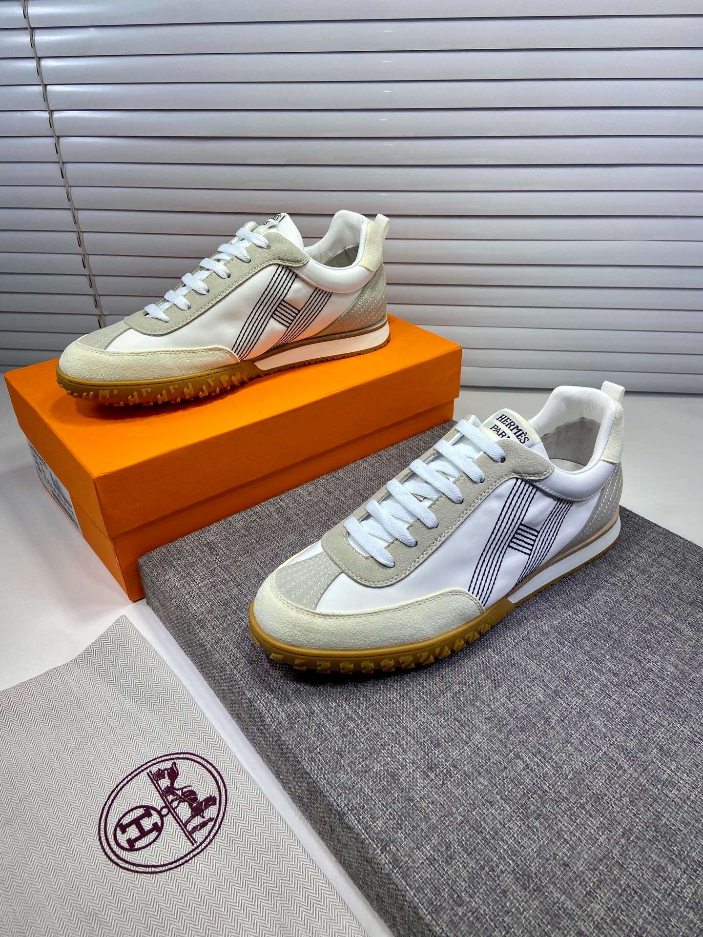 H**me5 Boomerang Sneaker White For Men