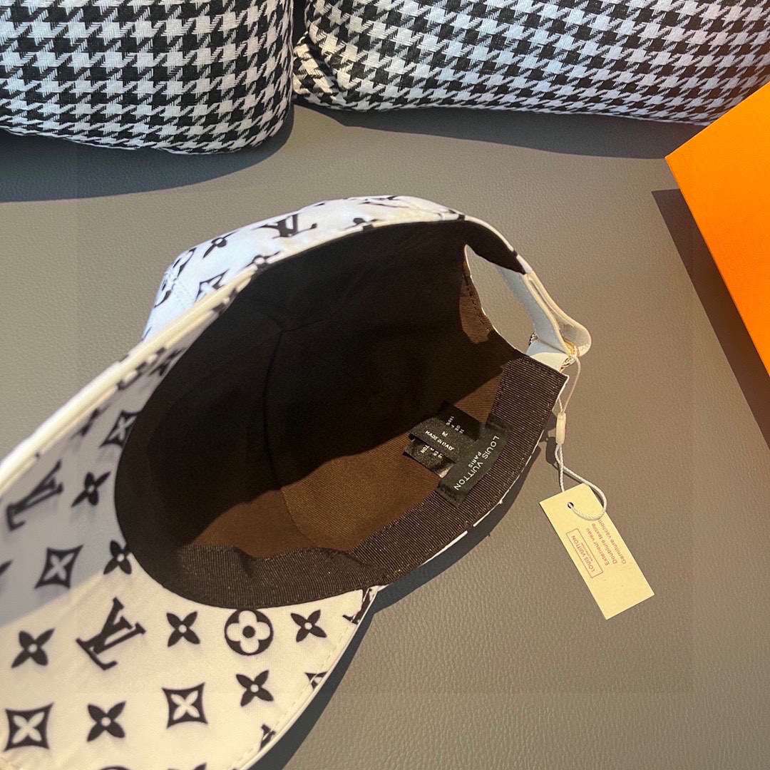 L0vis Vvtt0n Epi Monogram Cap White For Men