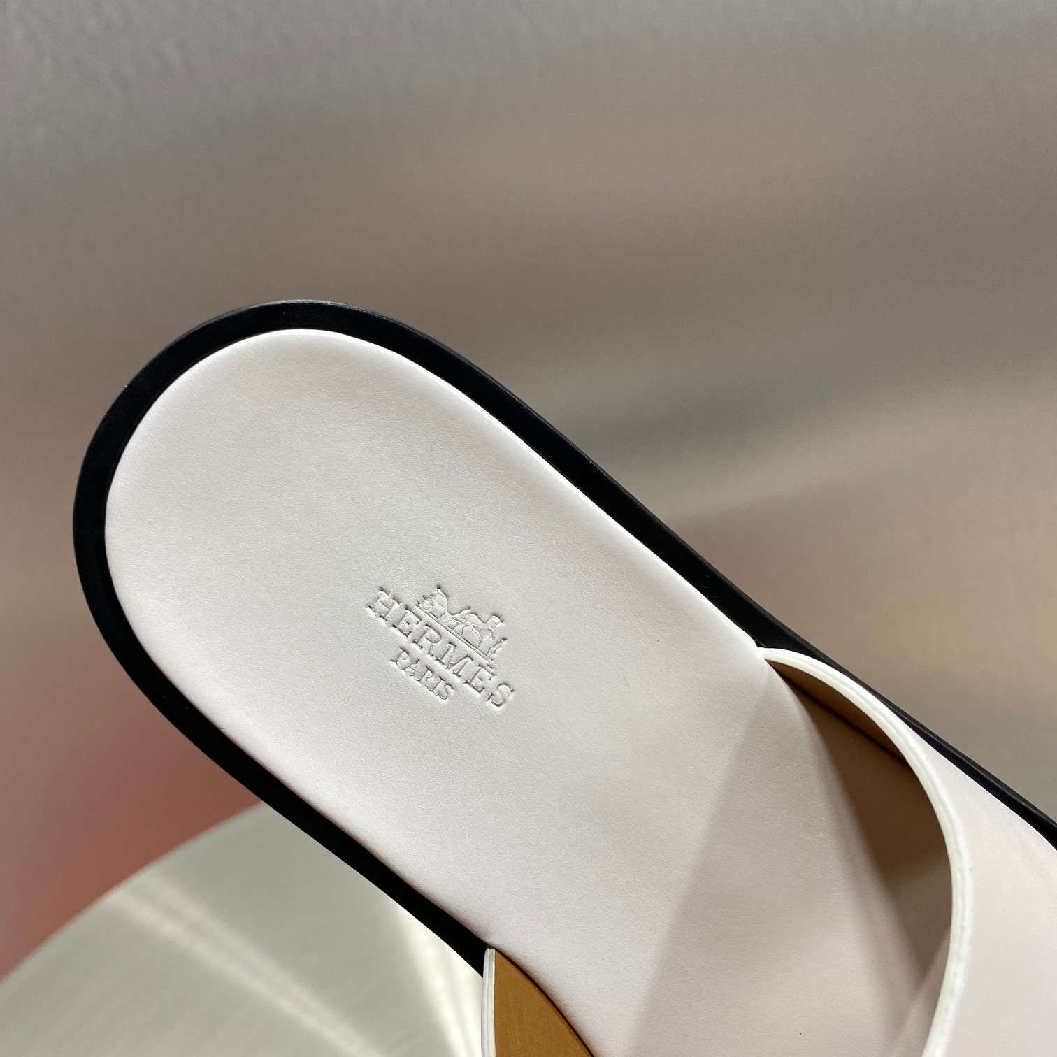 H**me5 Oran Sandal White For Men