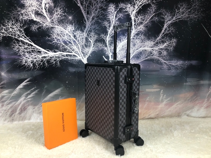 L0vis Vvtt0n Rolling Trunk Black 55cm/21.6in