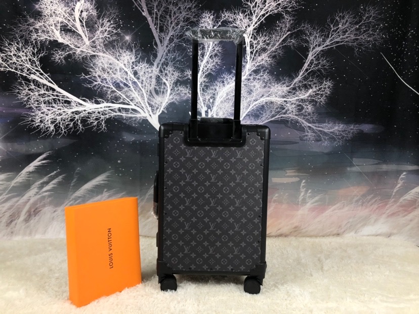 L0vis Vvtt0n Rolling Trunk Black 55cm/21.6in