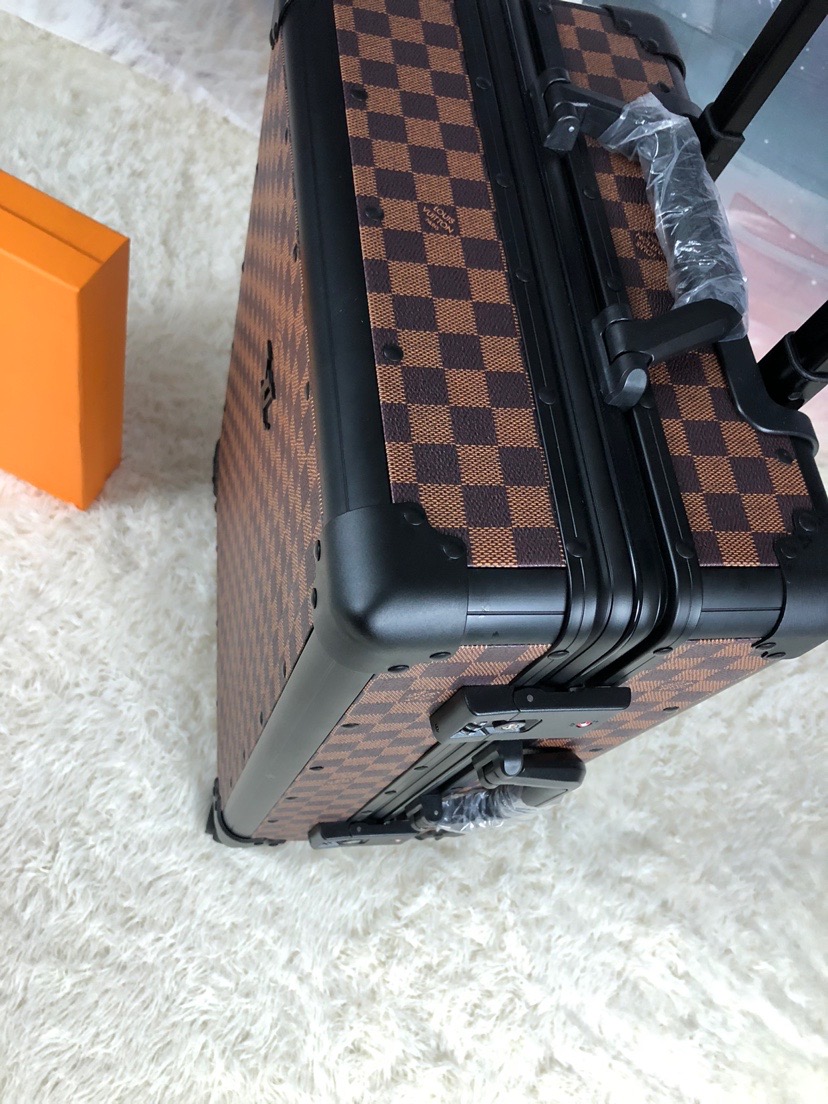 L0vis Vvtt0n Rolling Trunk Brown 55cm/21.6in