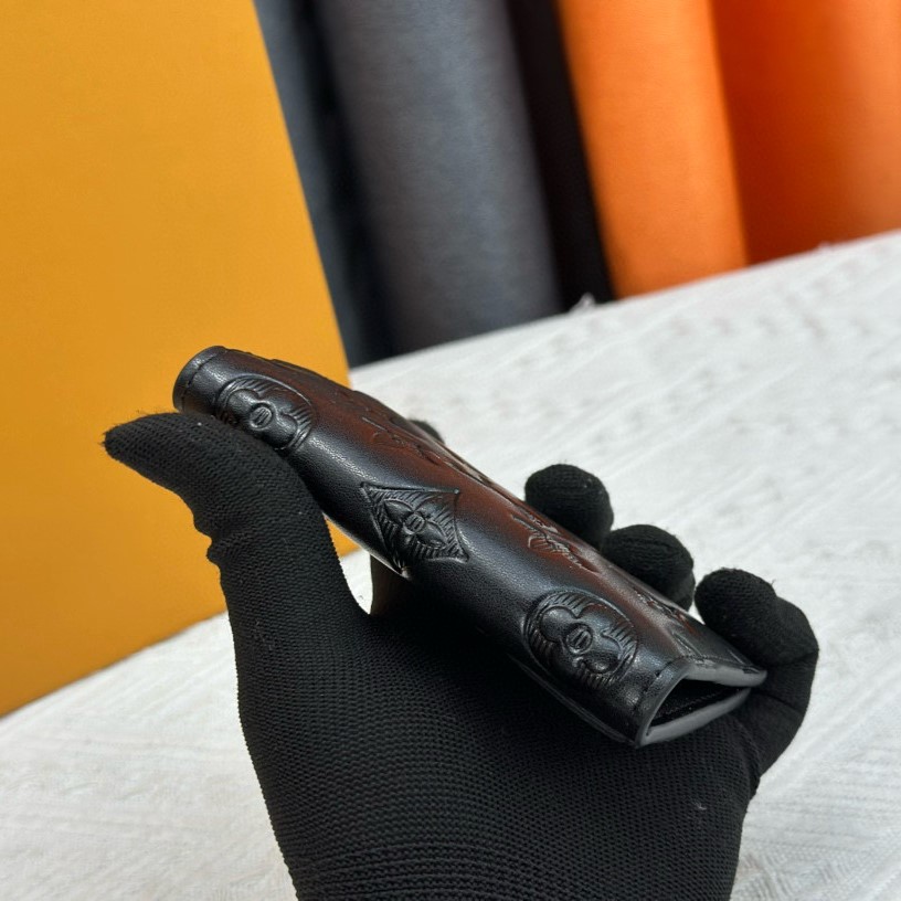 L0vis Vvtt0n Pocket Organizer In Black Monogram Shadow Calfskin For Men, Men’s Wallet 11cm LV M62899