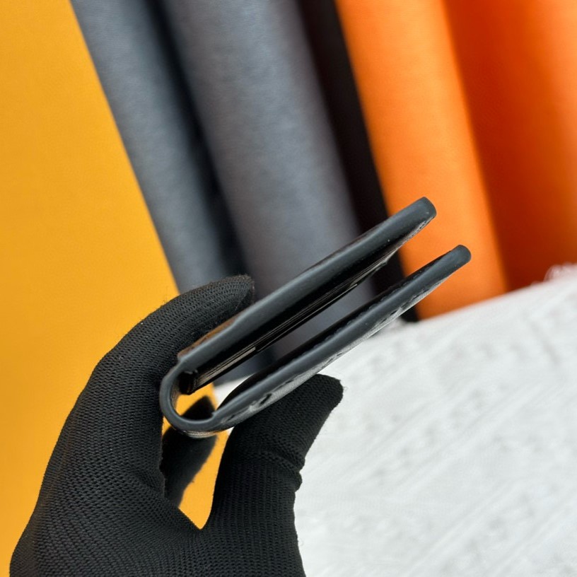 L0vis Vvtt0n Pocket Organizer In Black Monogram Shadow Calfskin For Men, Men’s Wallet 11cm LV M62899