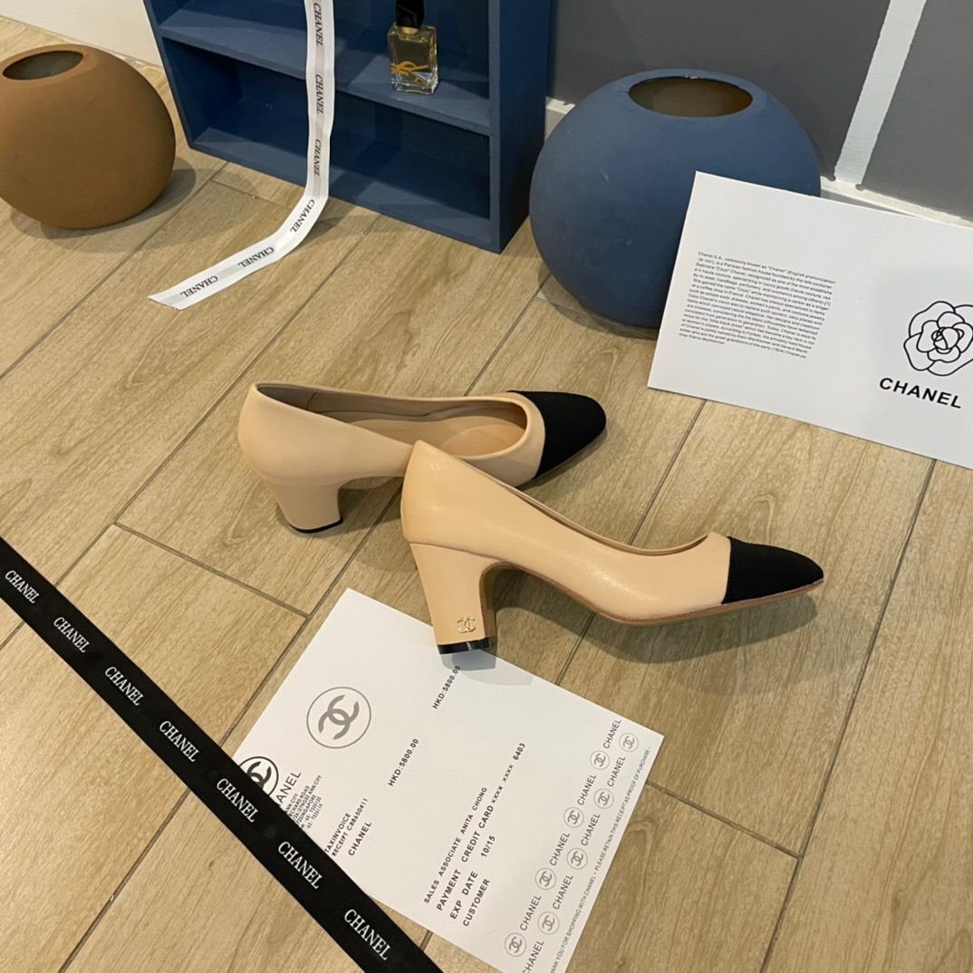 Ch**el Pumps Beige For Women