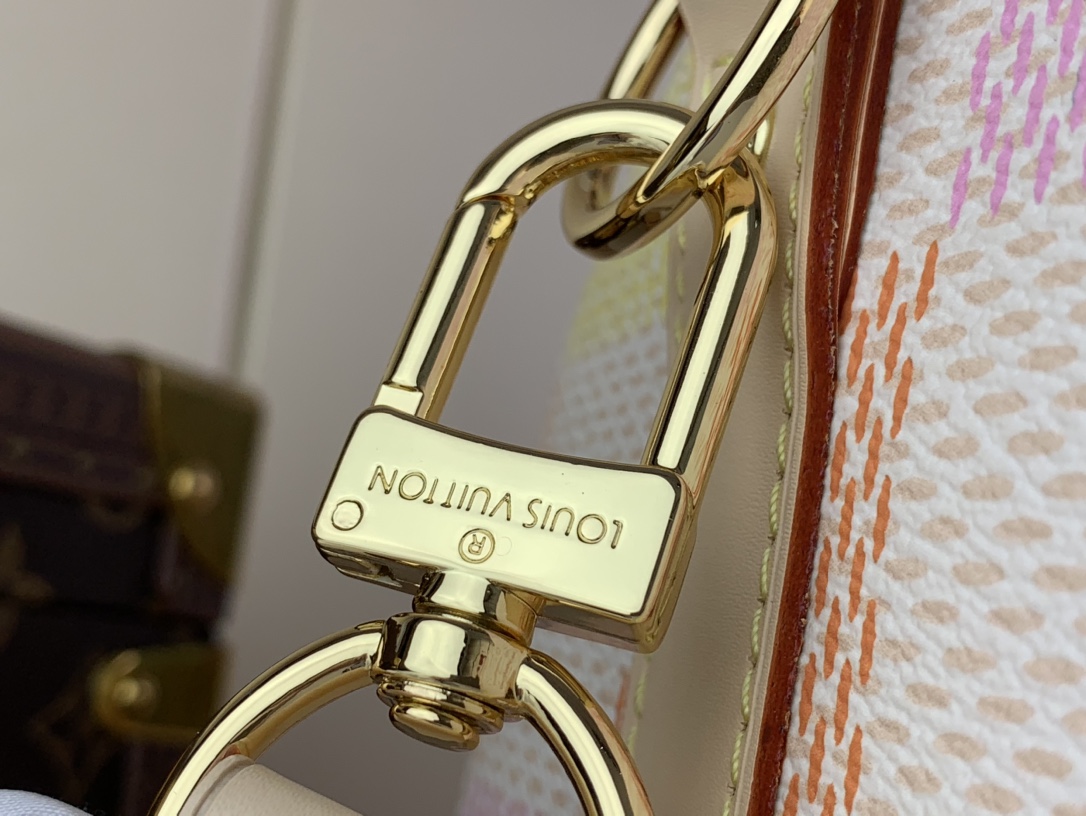 L0vis Vvtt0n Keepall Bandouliere 45 White 17.7in/45cm N40713