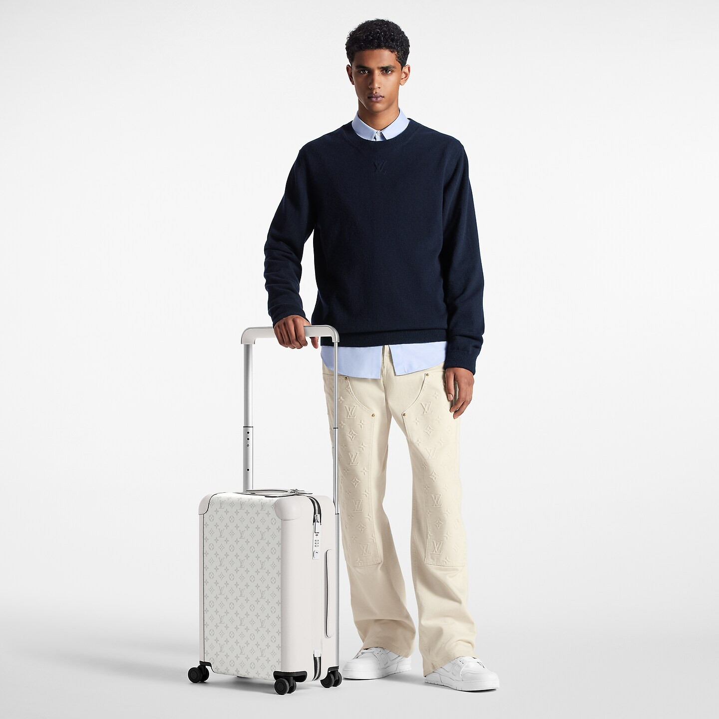 L0vis Vvtt0n Horizon 55 Suitcase Bag White 21.7in/55cm M10149