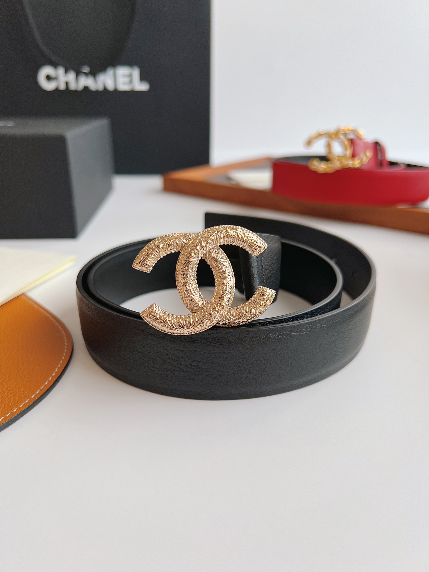 Ch**el Attach Stone Metal CC Belt Black For Women