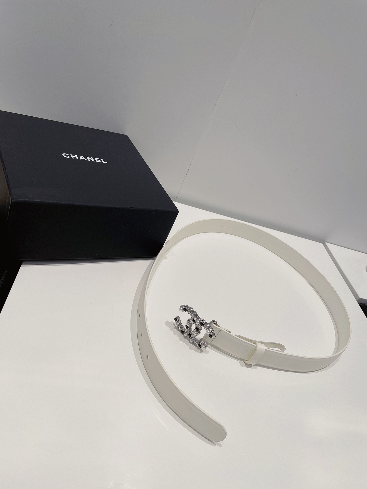 Ch**el Two Color Pearl Interlocking C Buckle Belt White For Women