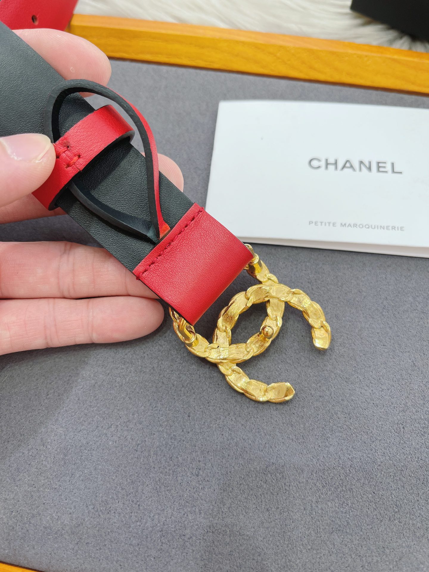 Ch**el Shiny Gold Tone Chain Interlocking C Belt Red For Women