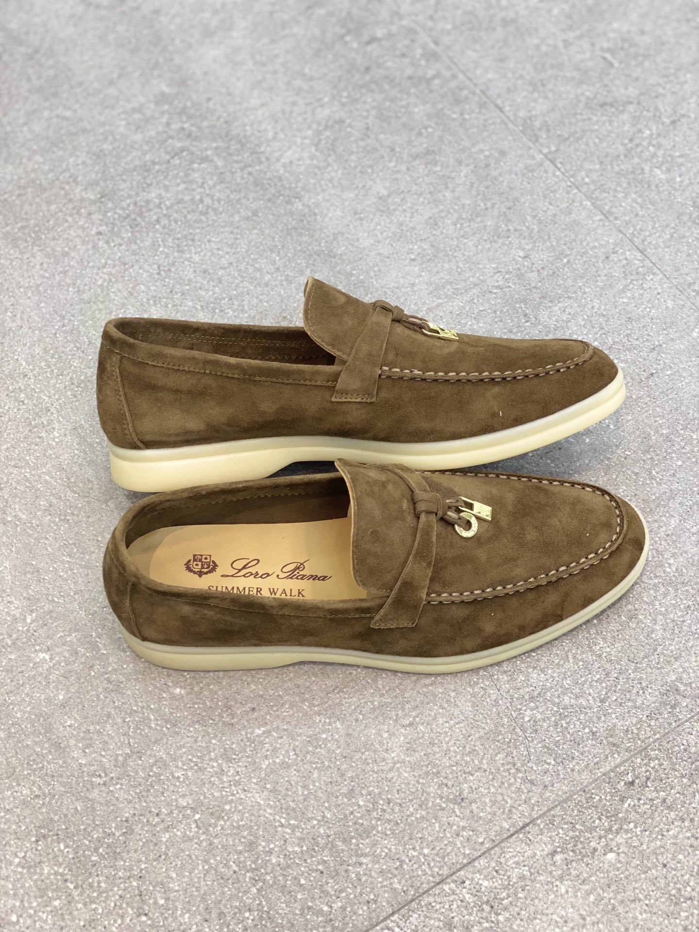 L0r0 P1ana Summer Charms Walk Loafers Tea Room For Women – FAE5444 50KY