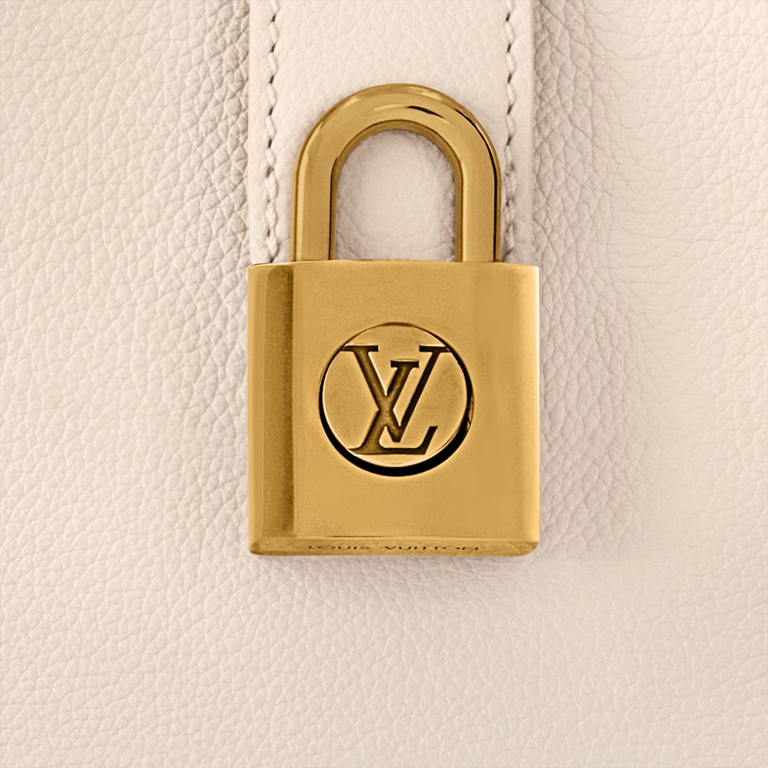 L0vis Vvtt0n Low Key Shoulder Bag Quartz For Women M24990 10.2in/26cm