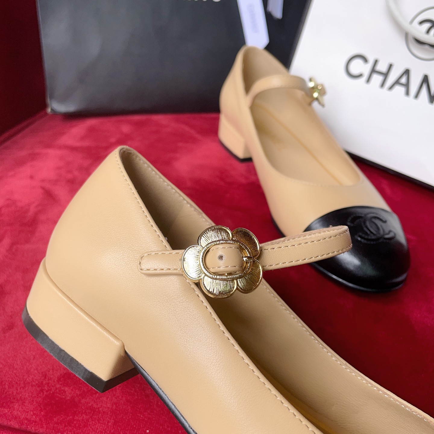 Ch**el Pumps Beige For Women