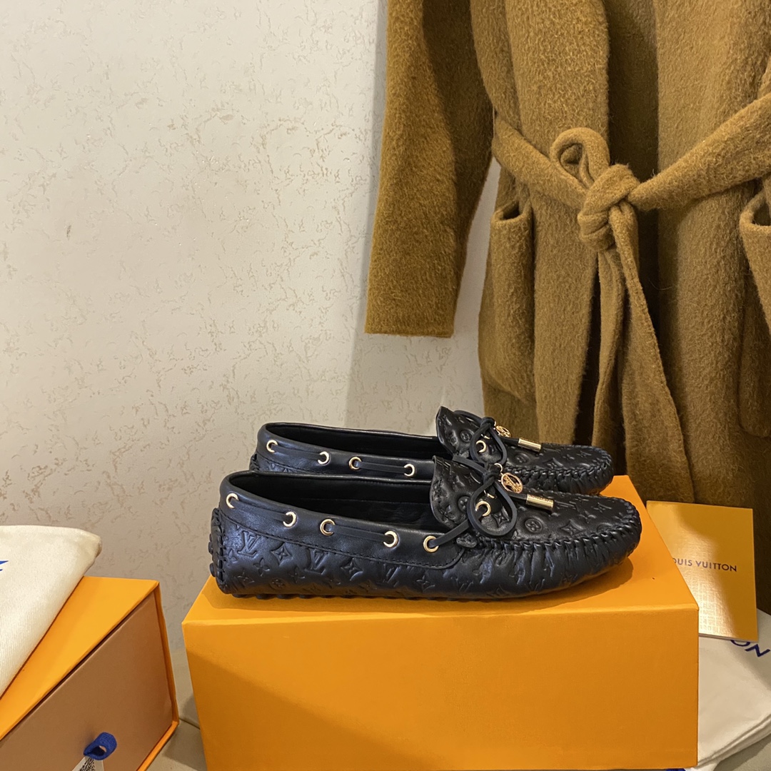 L0vis Vvtt0n Gloria Flat Loafer Black For Women 1A658D