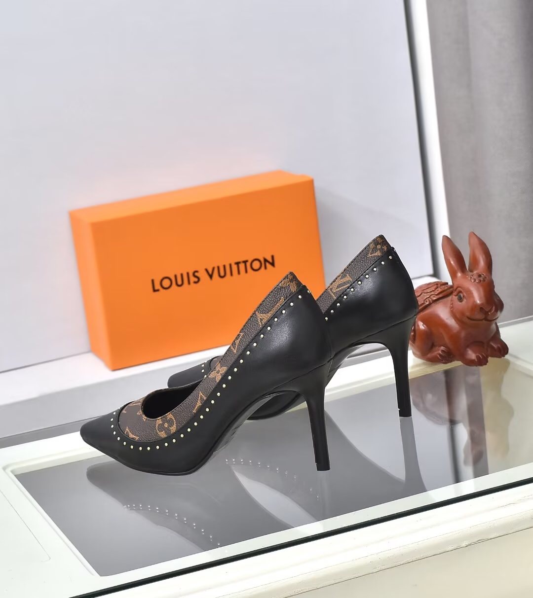 L0vis Vvtt0n Signature Pump Black For Women 9.5cm/3.7in 1AACFK