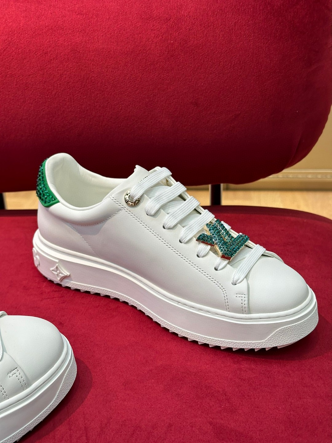 L0vis Vvtt0n Time Out Sneaker Green For Women