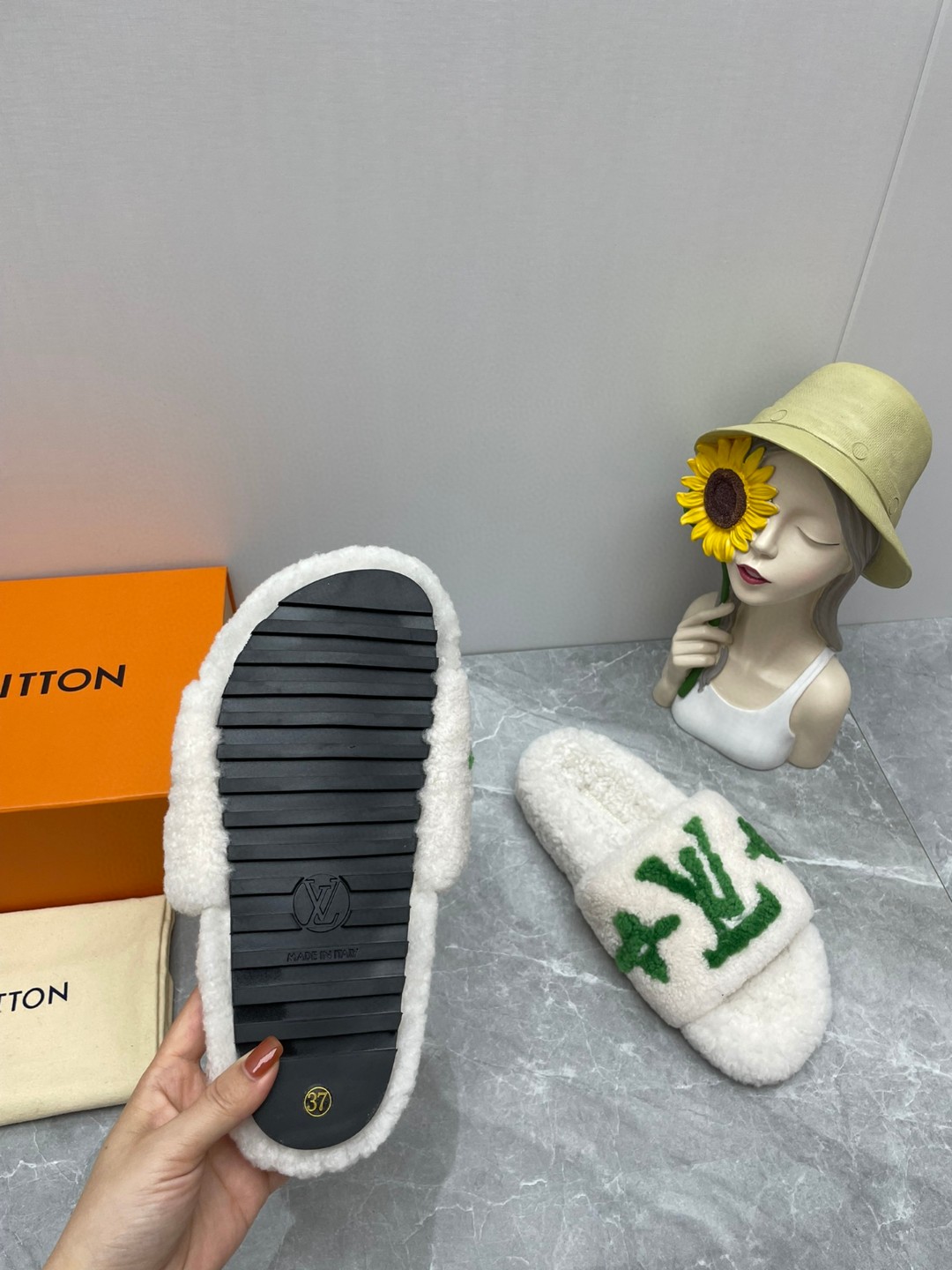 L0vis Vvtt0n Paseo Flat Comfort Mule Green For Women