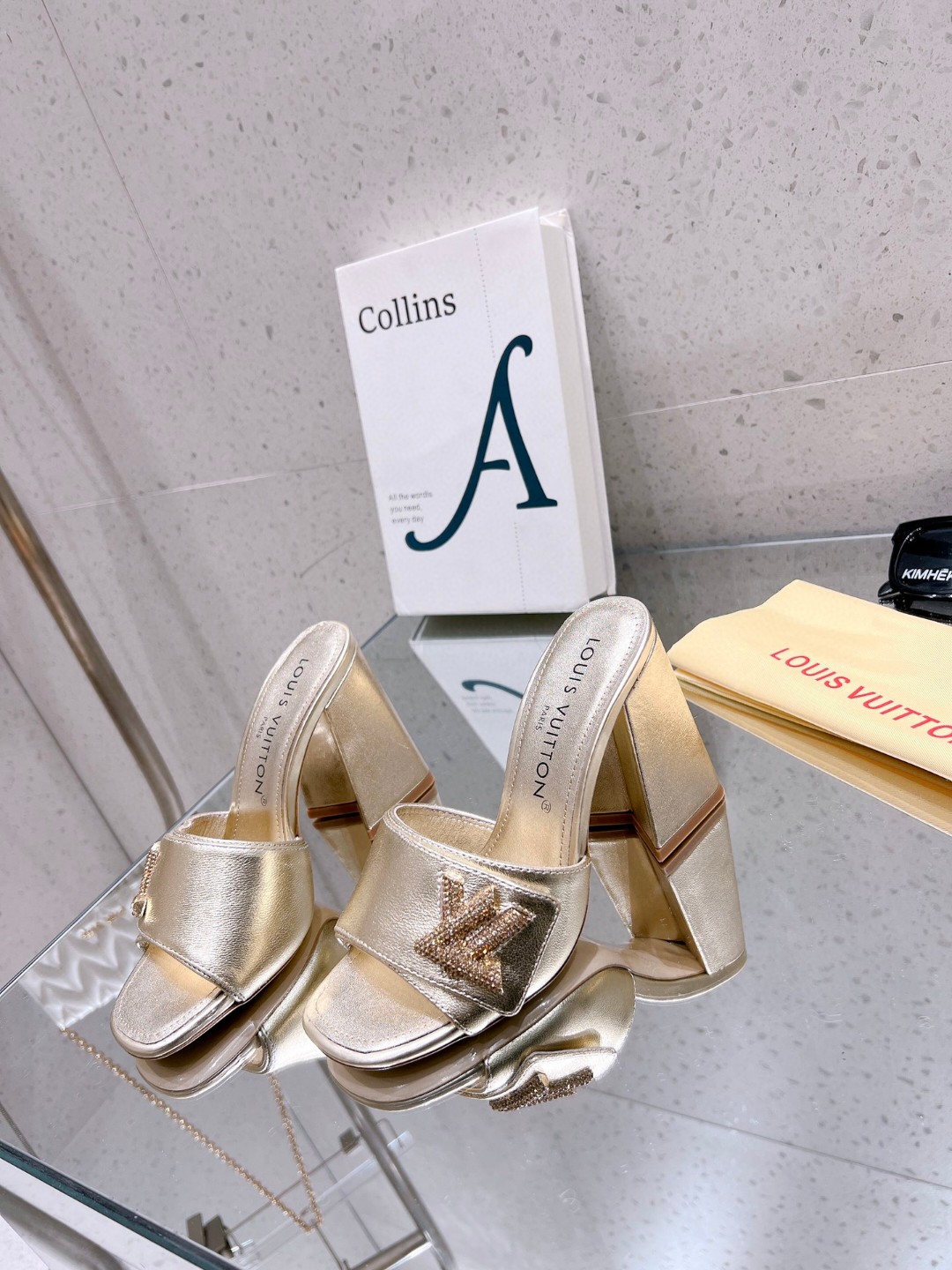 L0vis Vvtt0n Shake Mule Gold For Women