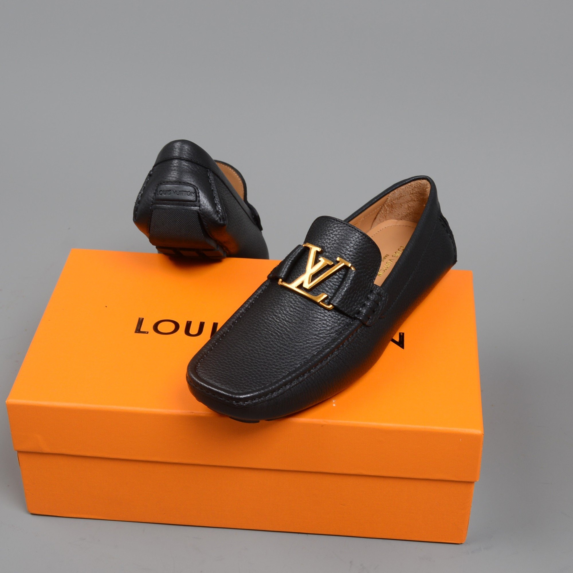 L0vis Vvtt0n Monte Carlo Mocassin Black For Men LV