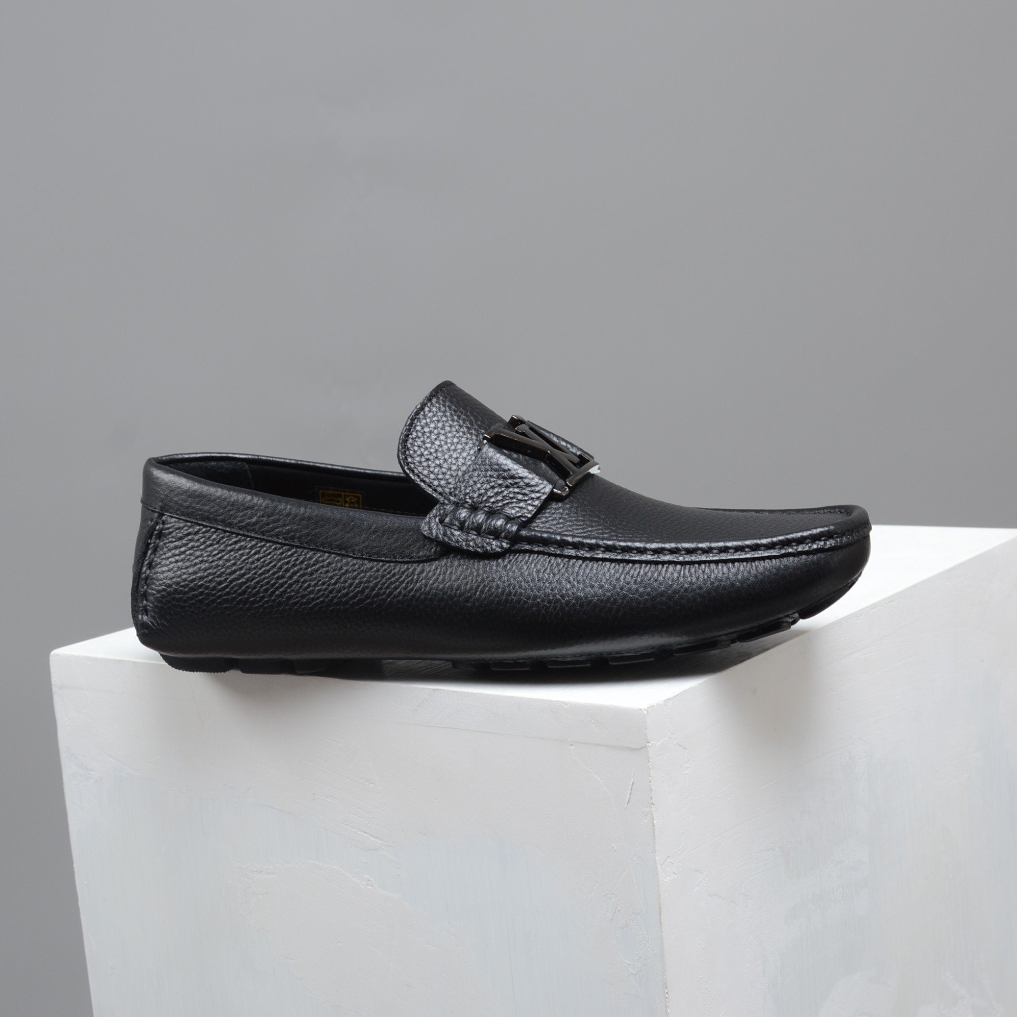 L0vis Vvtt0n Monte Carlo Mocassin Black For Men LV
