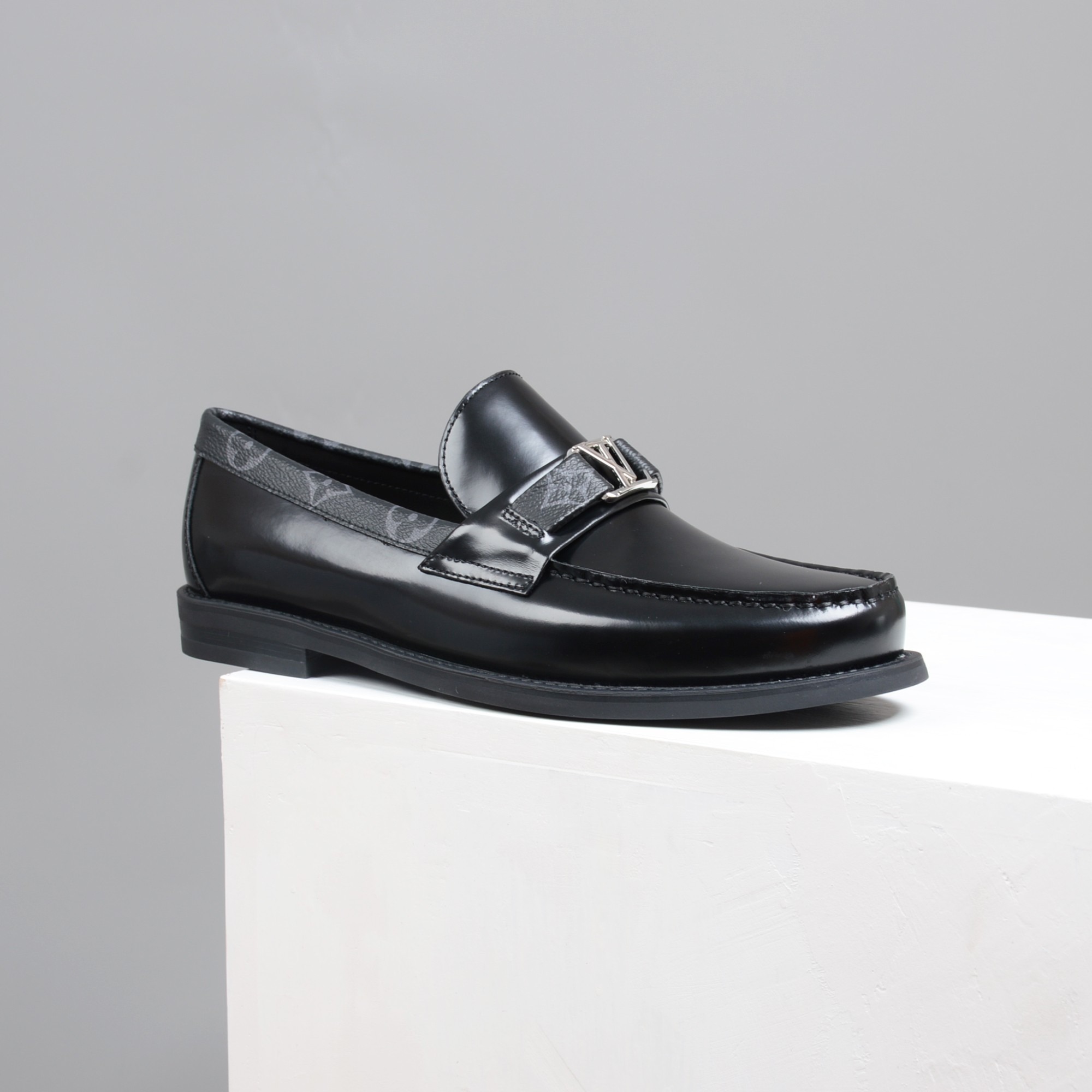 L0vis Vvtt0n Monte Carlo Mocassin Monogram Canvas Black For Men LV