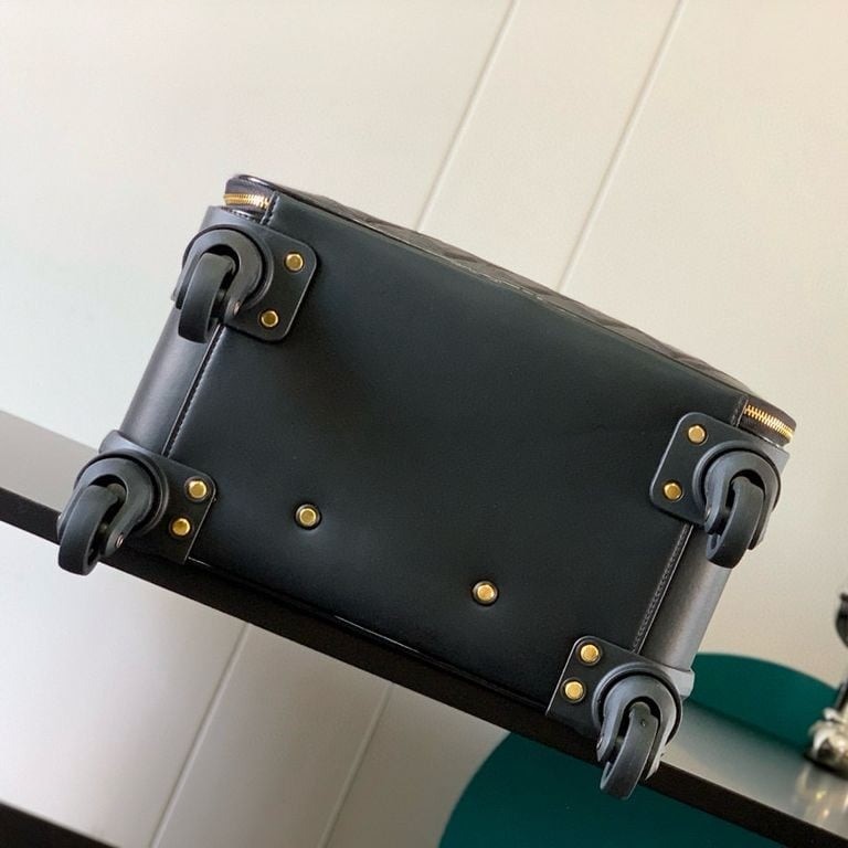 Ch**el Classic CC Logo Suitcase Black 20.4in/52cm