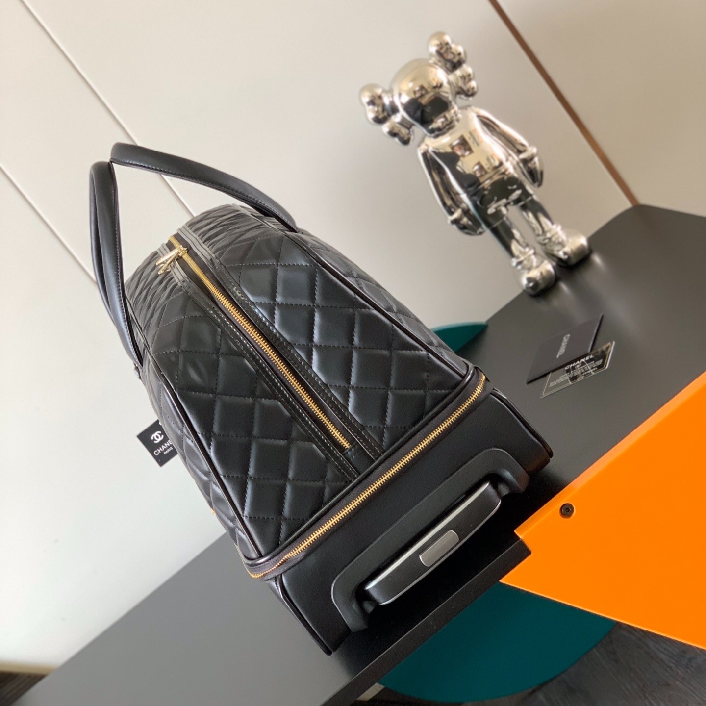 Ch**el Classic D1am0nd-Quilted Suitcase Black 19.3in/49cm