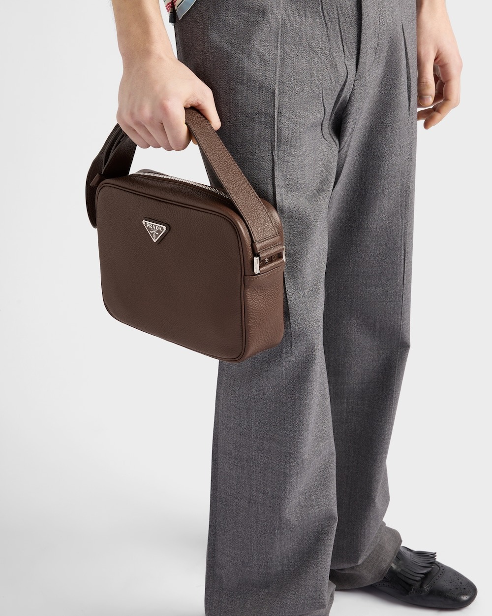 Pra*a Leather Shoulder Bag Sienna For Men 25cm/9.8in – 2VH189_2BBE_F0038_V_OOO