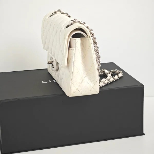 [True-to-ORIGINAL] Ch**el Small Classic Double Flap White Silver-Toned For Women 9in/23cm