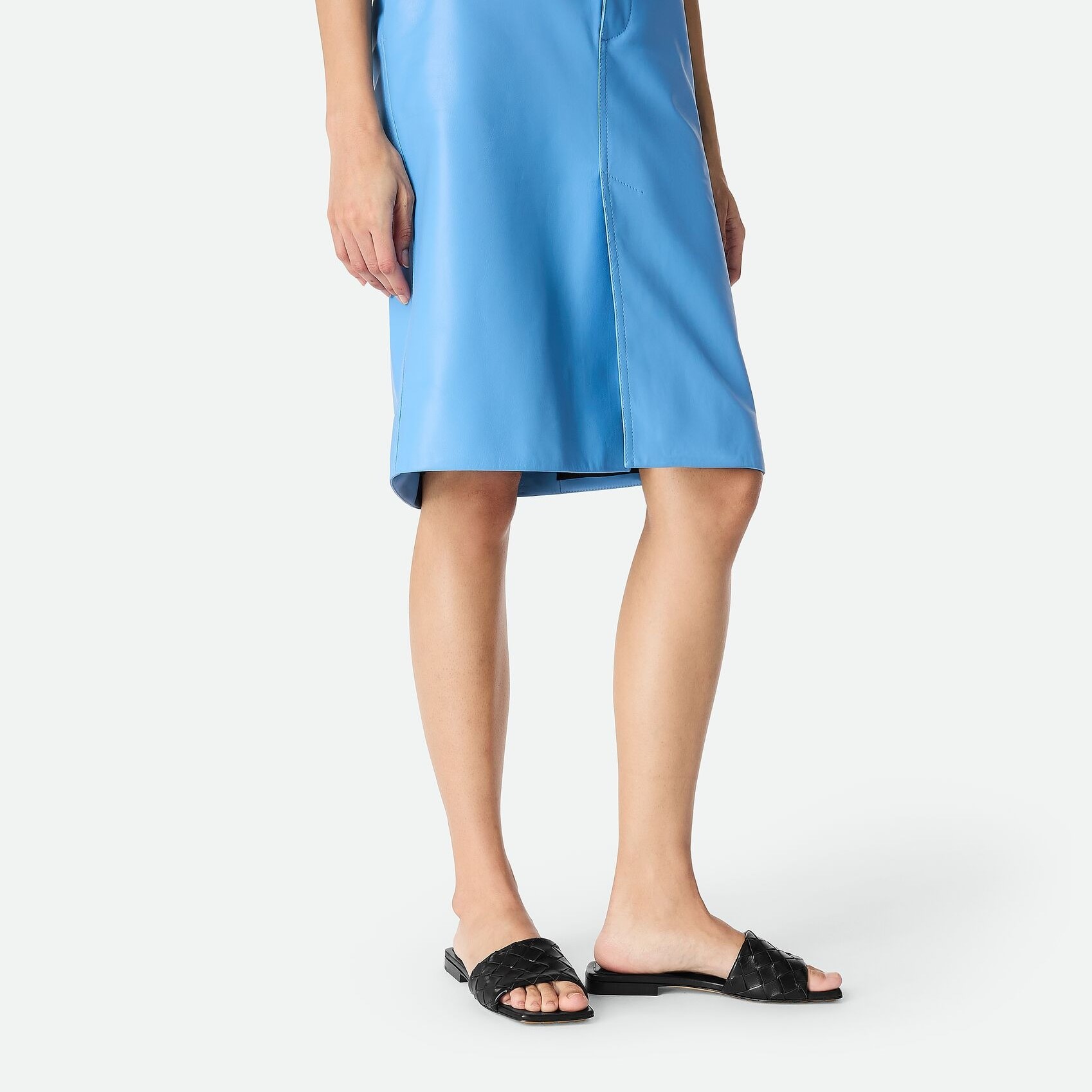 B0tt*ga Ven*ta Parco Flat Mule Black For Women 837737V2ED01000