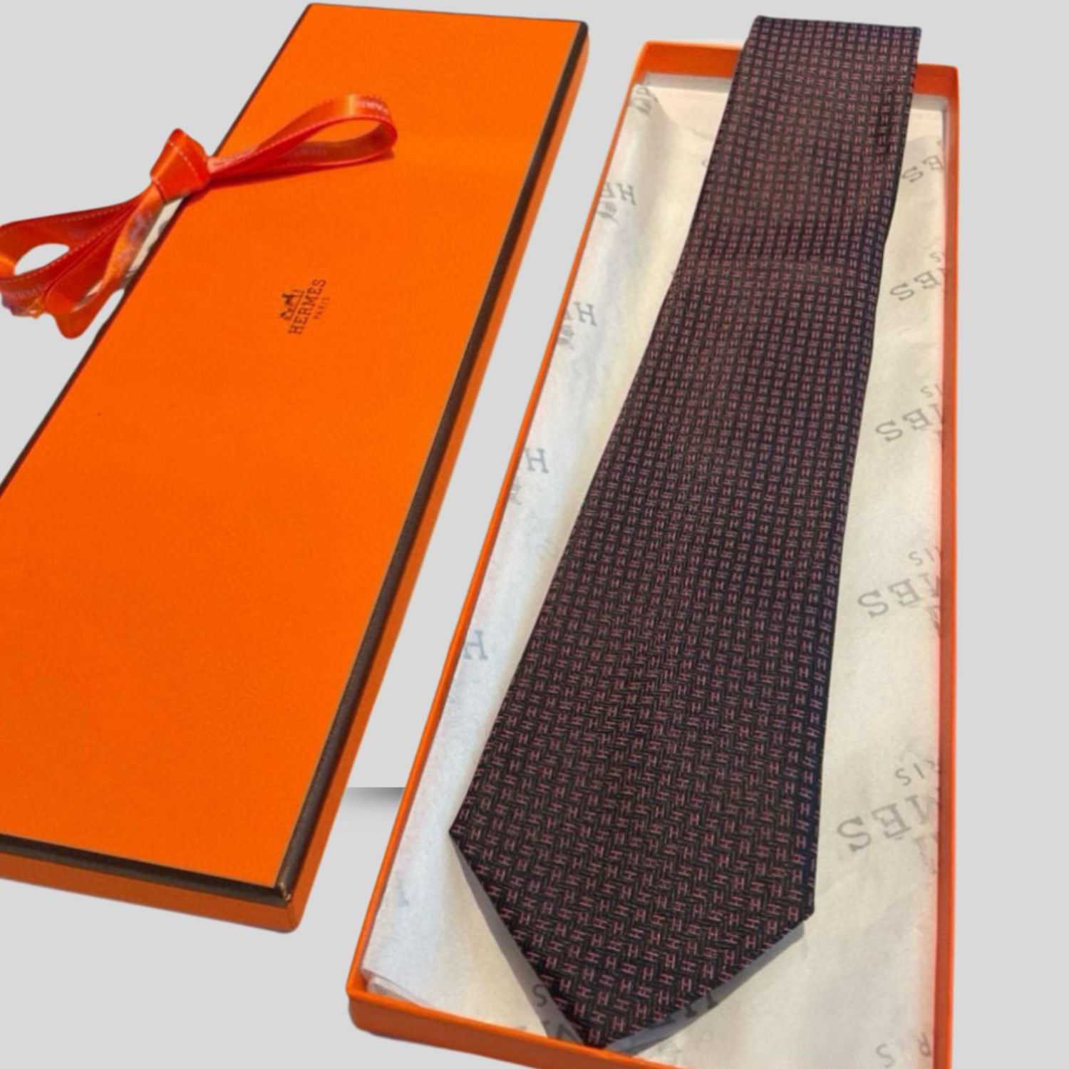 H**me5 Elegent Burgundy Silk Tie For Men