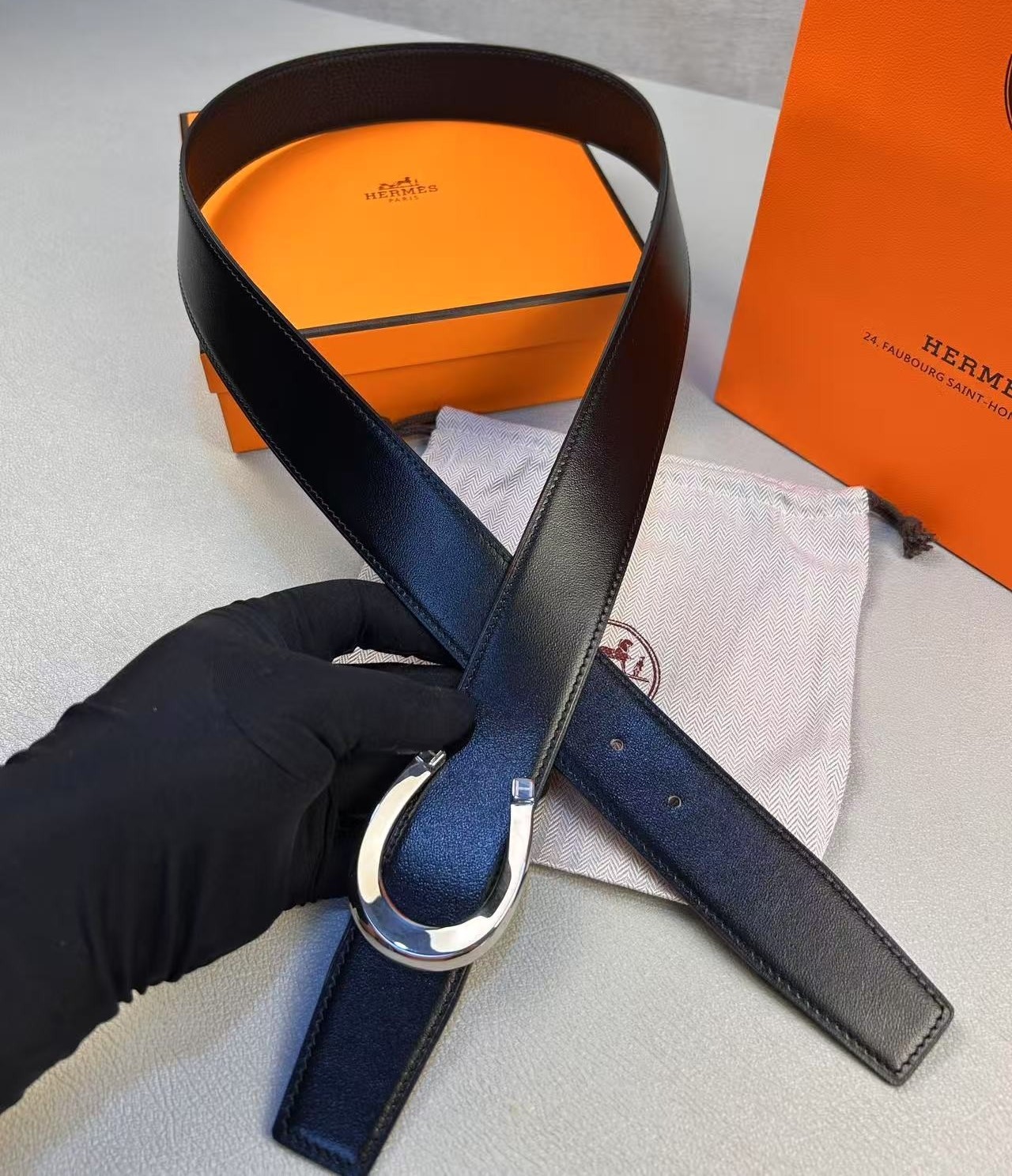 H**me5 Luck Belt Buckle Reversible Leather Strap 38mm Noir For Men H010412CK05