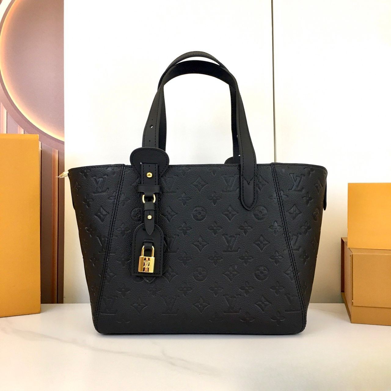 [True-to-ORIGINAL] L0vis Vvtt0n All In One PM Black For Women 15.7in/40cm M25858