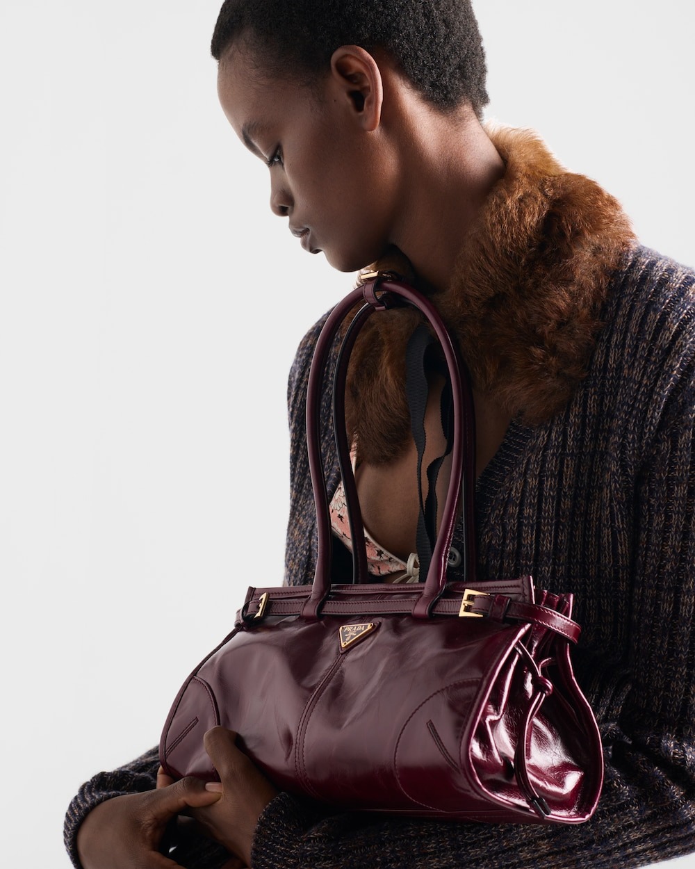 [True-to-ORIGINAL] Pra*a Bonnie Medium Shoulder Bag Burgundy 32cm/13in – 1BA426_2CYR_F0LV7_V_MOO