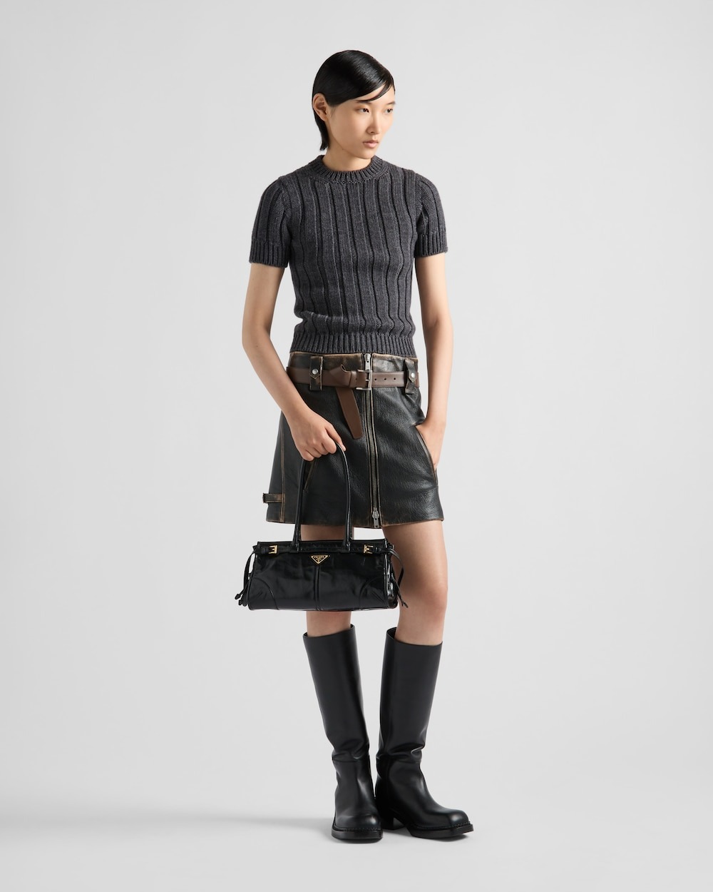 [True-to-ORIGINAL] Pra*a Bonnie Medium Shoulder Bag Black 32cm/13in – 1BA426_2CYR_F0002_V_MOO